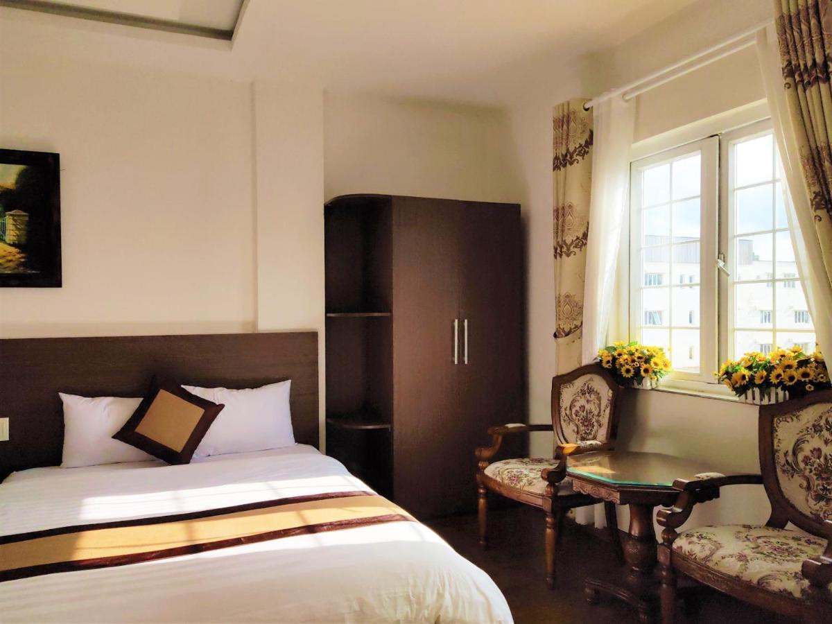 New Hampton Suits-Tam Xuan Centre Hotel Da Lat Buitenkant foto